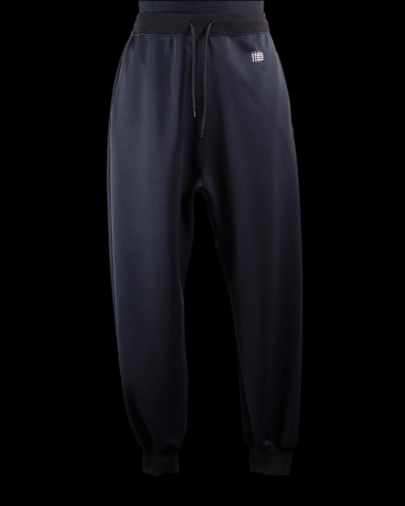 tkio double knit bottoms front (black)