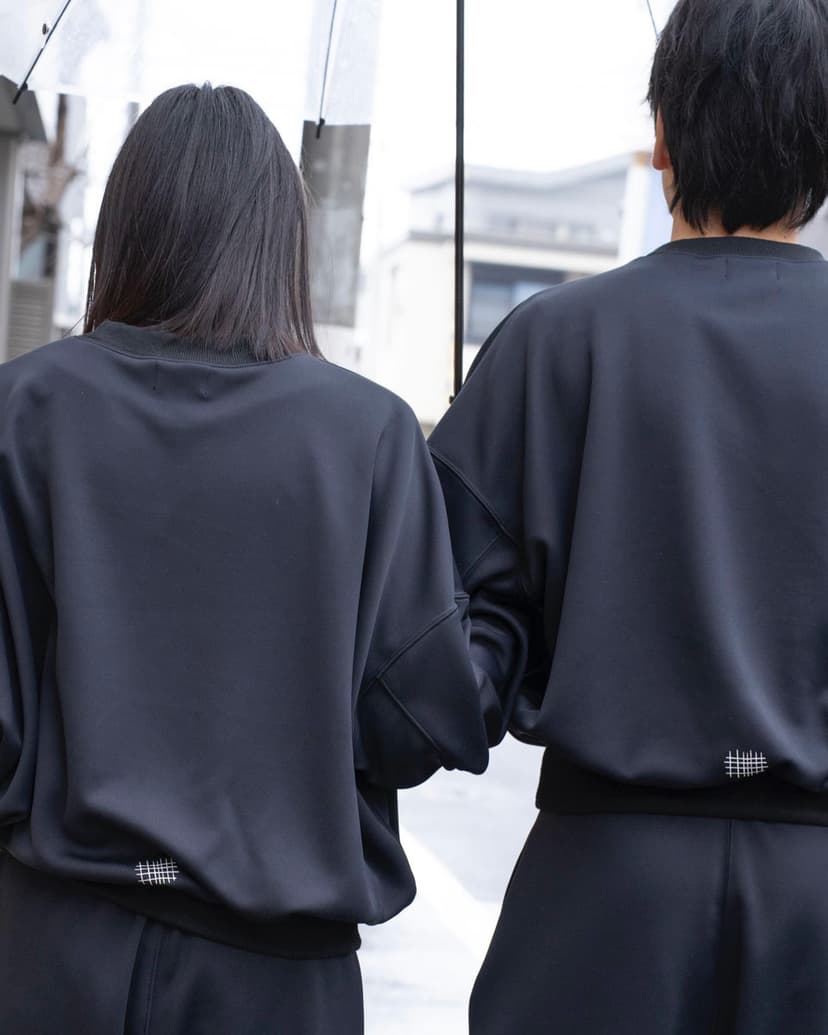 tkio double knit ダンボールニット 犬の散歩に